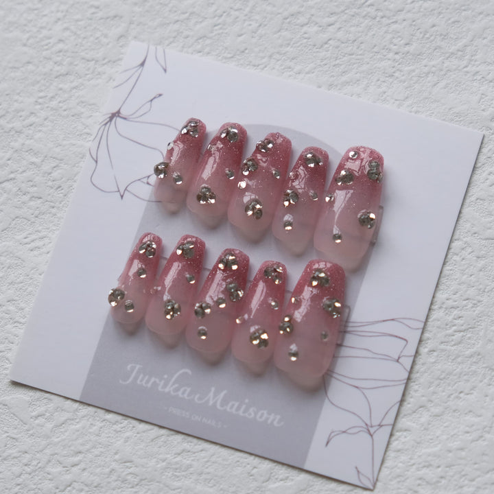 Jurika Maison rosy ombre crystal press on nails