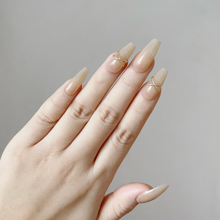 Jurika Maison classy nude press on nails